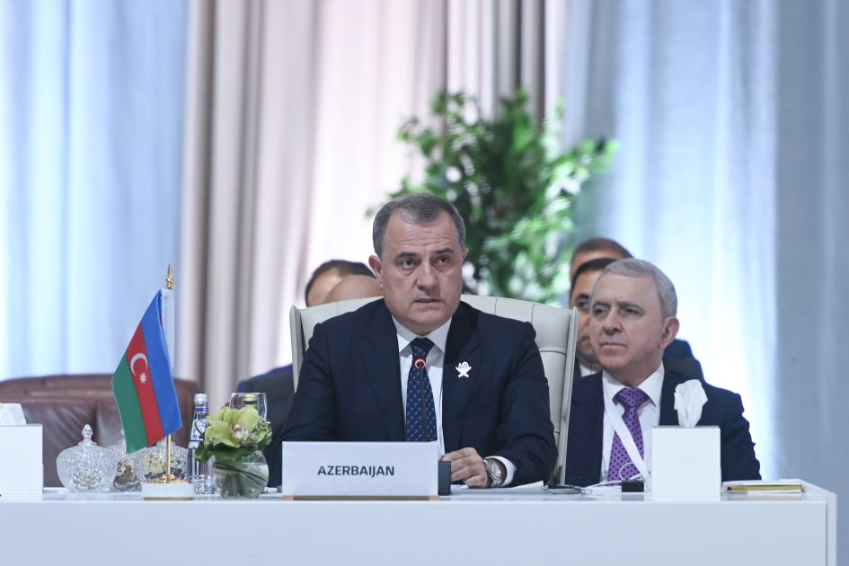 Bayramov calls for de-escalation, endorses two-state solution in Palestine