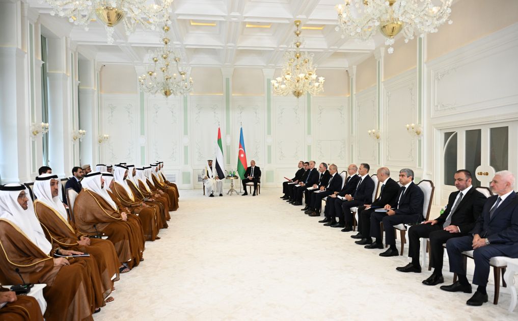 President Ilham Aliyev, UAE President hold expanded meeting [PHOTOS]