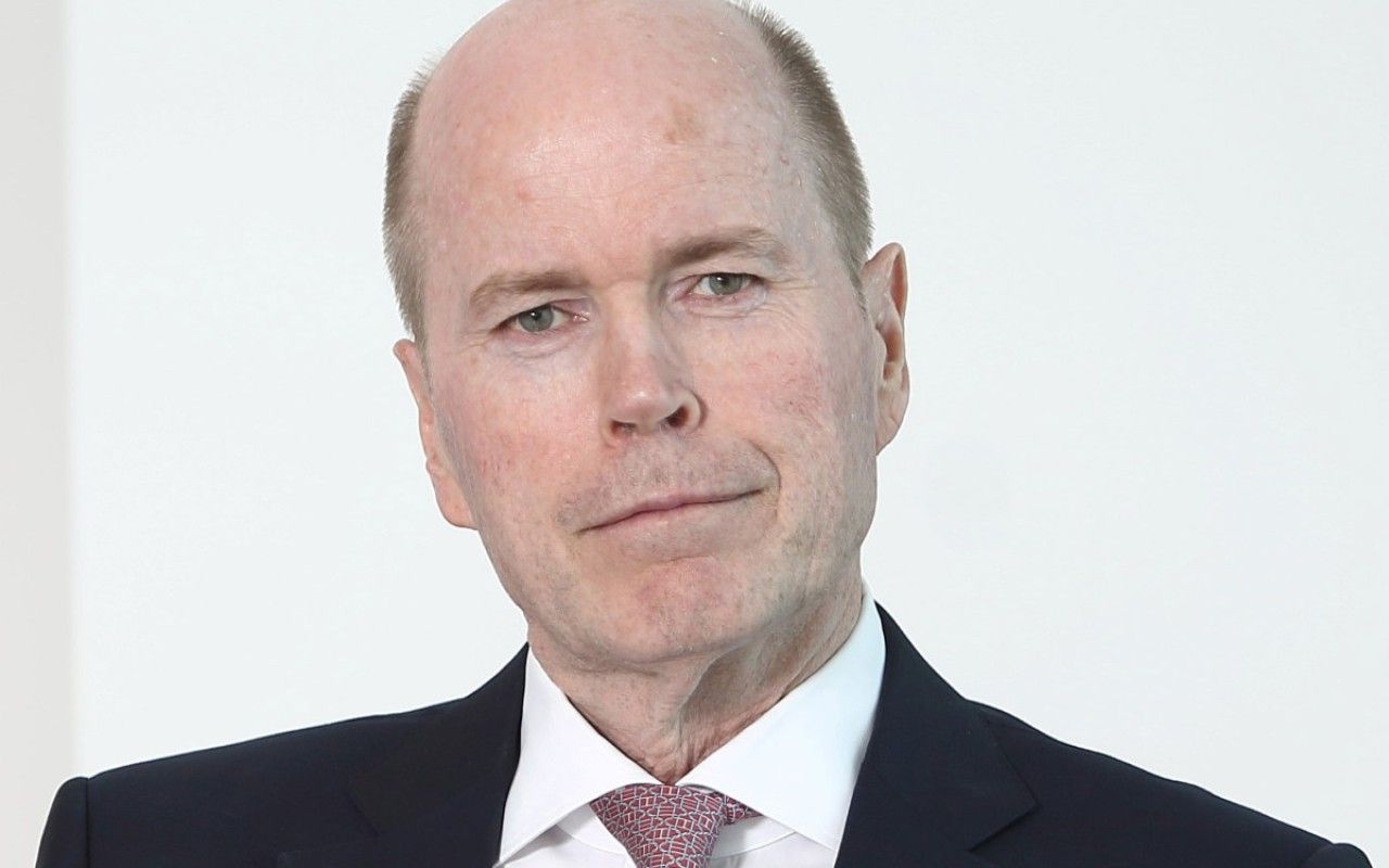 Azerbaijan awards bp Regional President Robert Gary Jones “Shohrat” Order - decree