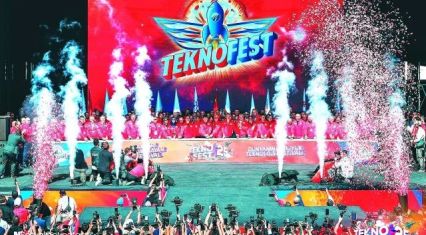 TEKNOFEST Istanbul kicks off with spectacular air shows