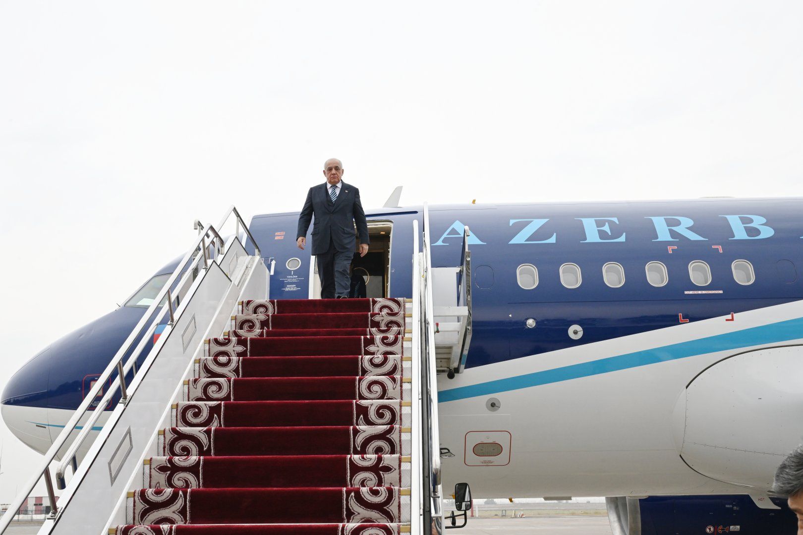 Azerbaijani PM arrives in Kyrgyzstan for working visit [PHOTOS]