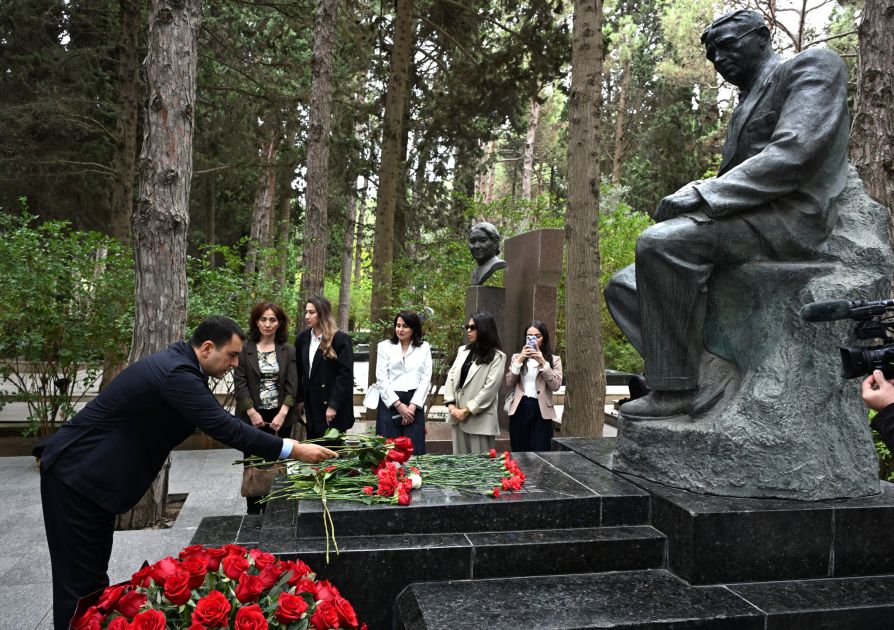 Cultural figures pay tribute to Azerbaijani composer