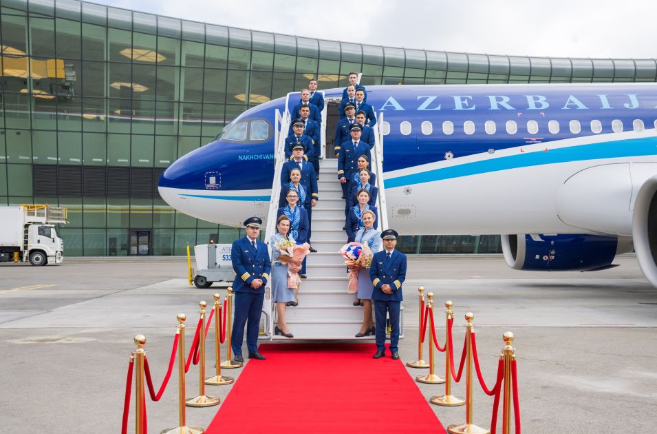 AZAL adds new Airbus A320neo to its fleet [PHOTOS]