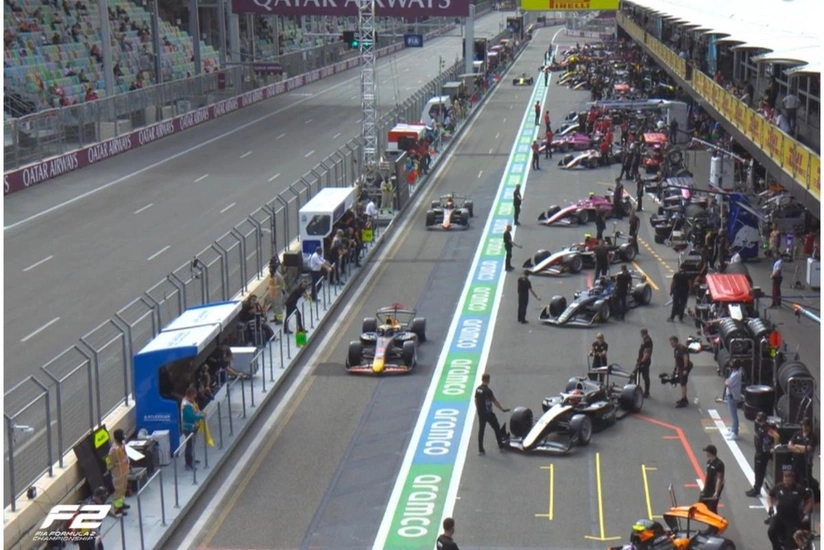 F2 drivers penalized for crashes ahead of Baku Feature Race