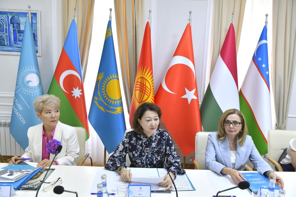 Roundtable on 'Turkic Heritage in World Arena' held at Turkic Culture and Heritage Foundation [PHOTOS]