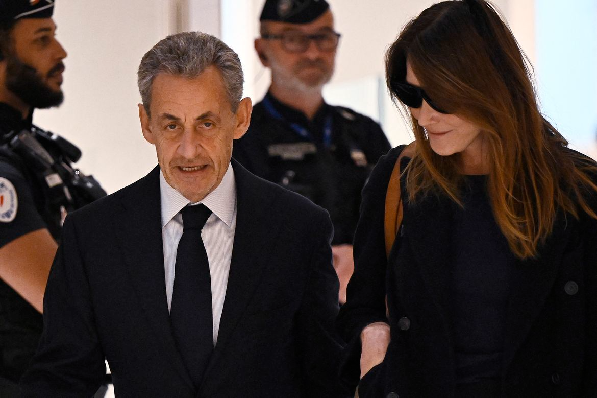 Paris court sentences Sarkozy to 5 years in prison for criminal conspiracy in Libya case