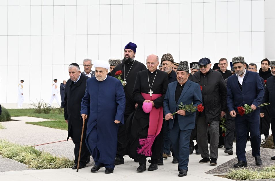 Religious leaders in Azerbaijan commemorate martyrs on Memorial Day [PHOTOS]