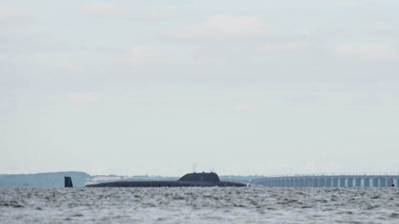 Russian sub declares hazard after reported fuel failure