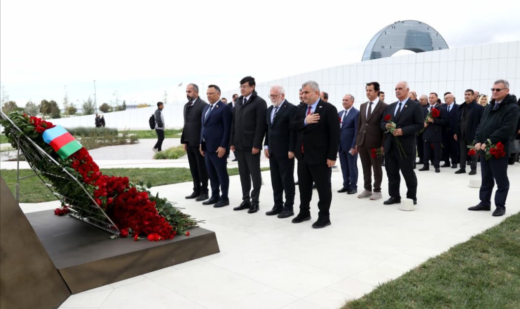 Rectors of Turkish universities visit Victory Park [PHOTOS]