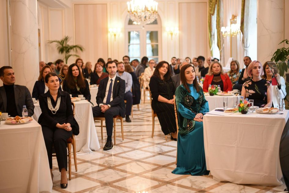 Literary-musical gathering dedicated to Natavan's creativity held in Paris [PHOTOS]