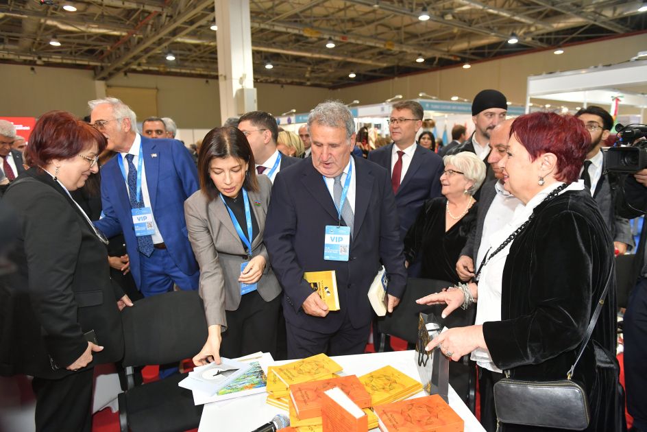 Baku Int'l Book Fair gathers writers and publishers [PHOTOS]