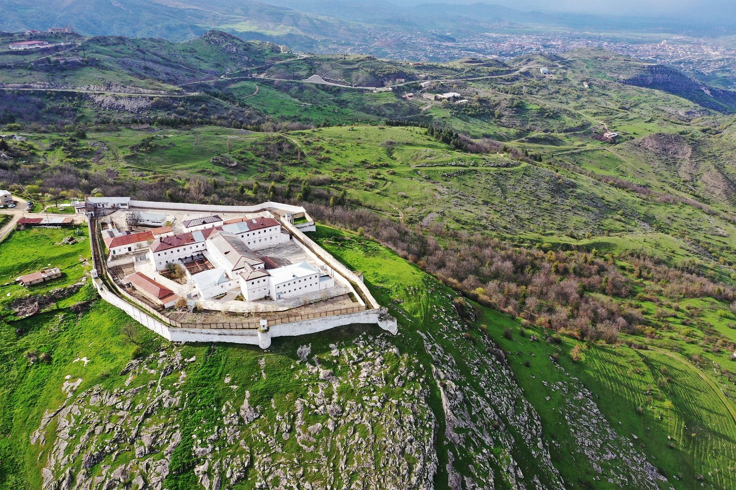 Azerbaijan begins certification of tourist guides for Garabagh and Chinese-speaking guides