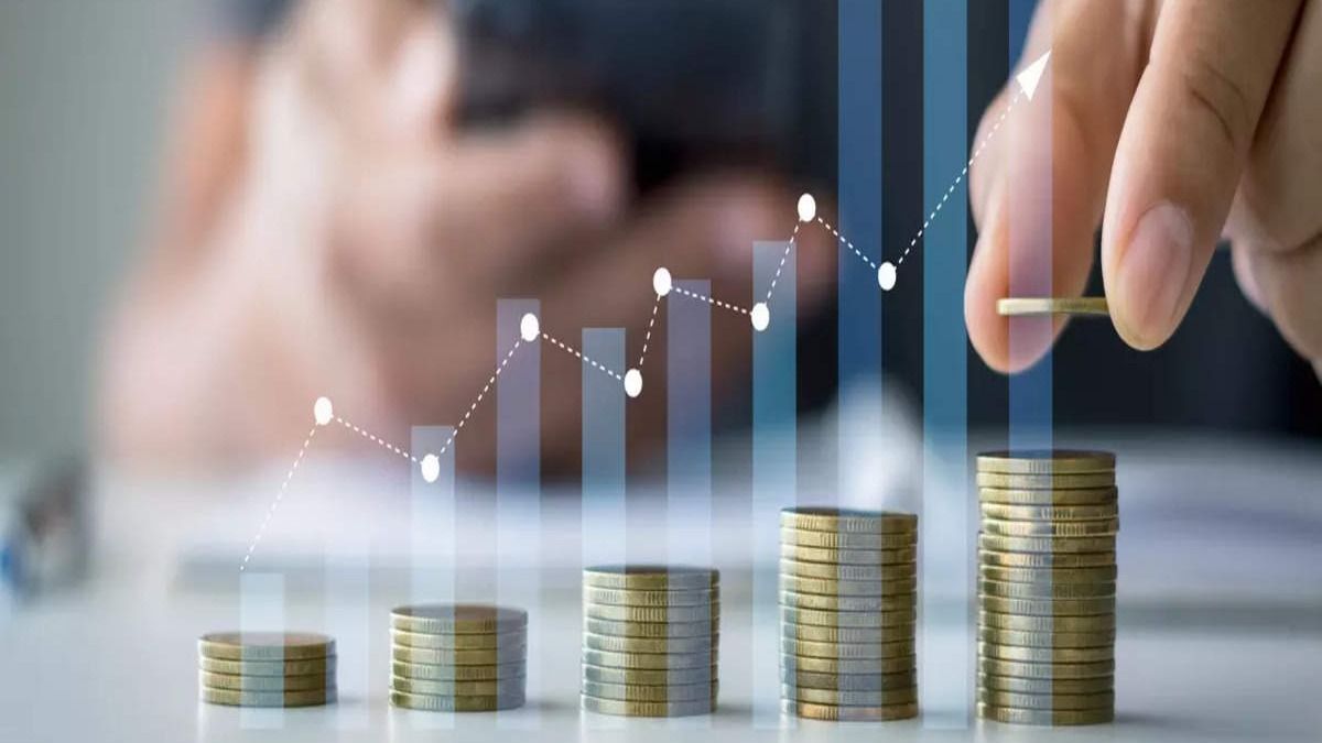 Germany’s private sector activity strengthens, but demand remains weak