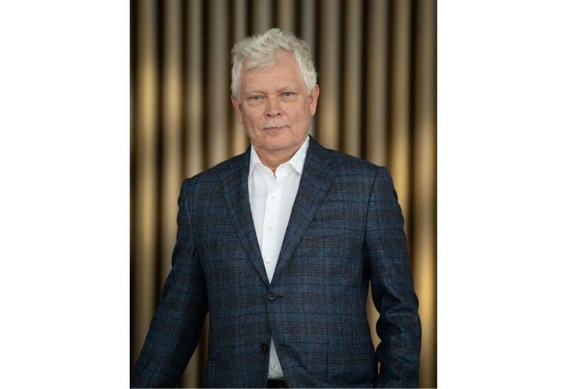 Founder of Mosaic Del Arte Valeriy Kopeykin speaks about creation of 'Two Carpets' ballet