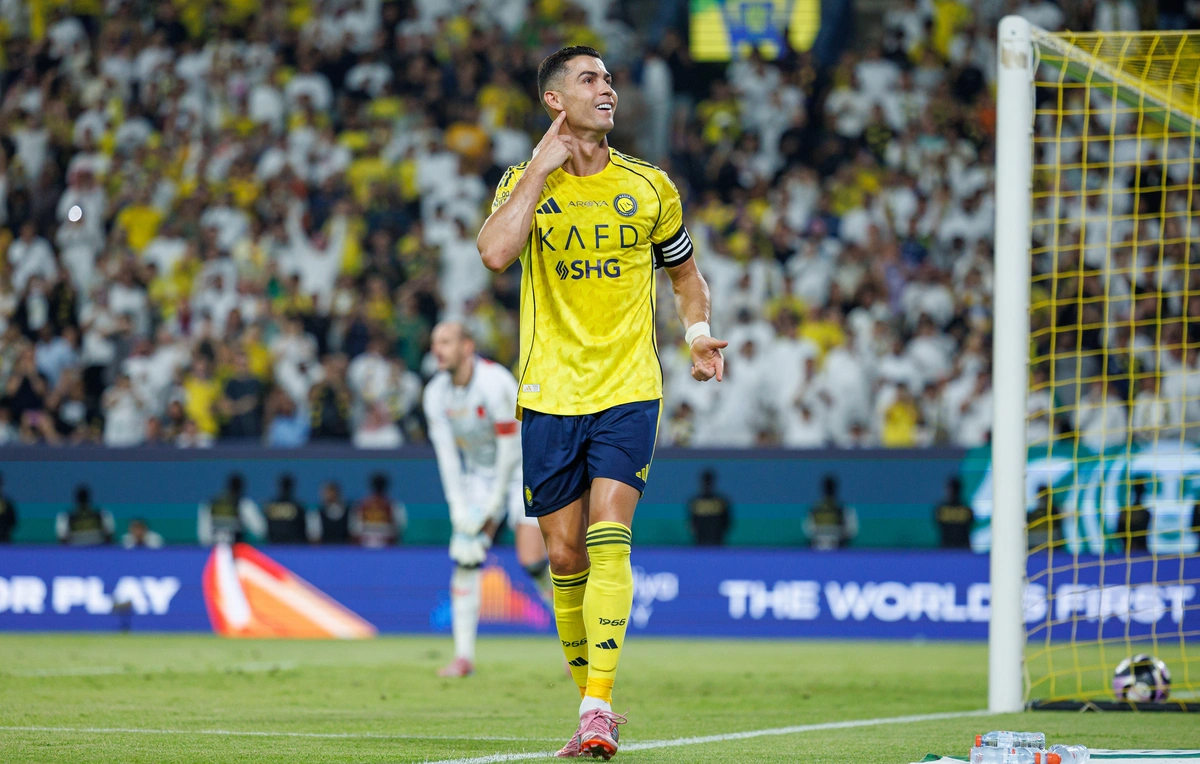 Cristiano Ronaldo become first billionaire footballer