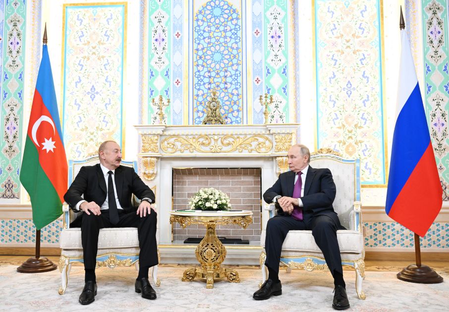 President Ilham Aliyev, President Vladimir Putin hold one-on-one meeting [PHOTOS/VIDEO]