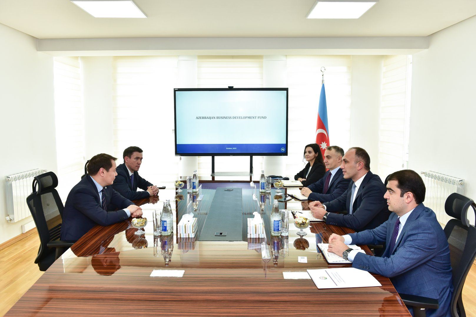 Azerbaijan and Kazakhstan discuss support mechanisms for entrepreneurs