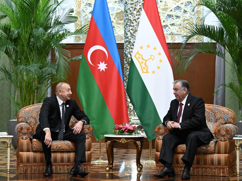 President Ilham Aliyev, President Emomali Rahmon hold one-on-one meeting [PHOTOS/VIDEO]
