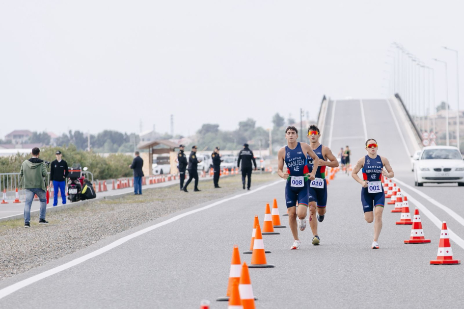 Azerbaijani triathletes shine at National Championship in Pirallahi