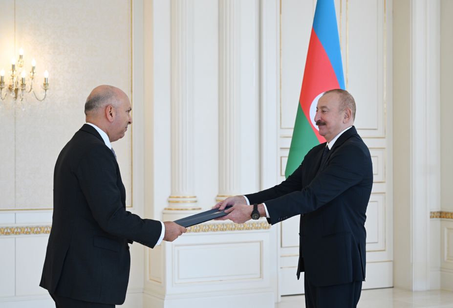 President Ilham Aliyev receives credentials of newly appointed Egyptian ambassador [PHOTOS/VIDEO]