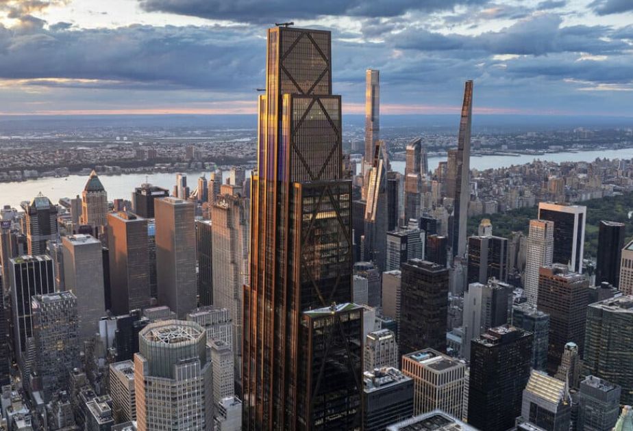 New high-tech skyscraper ranks among tallest in US
