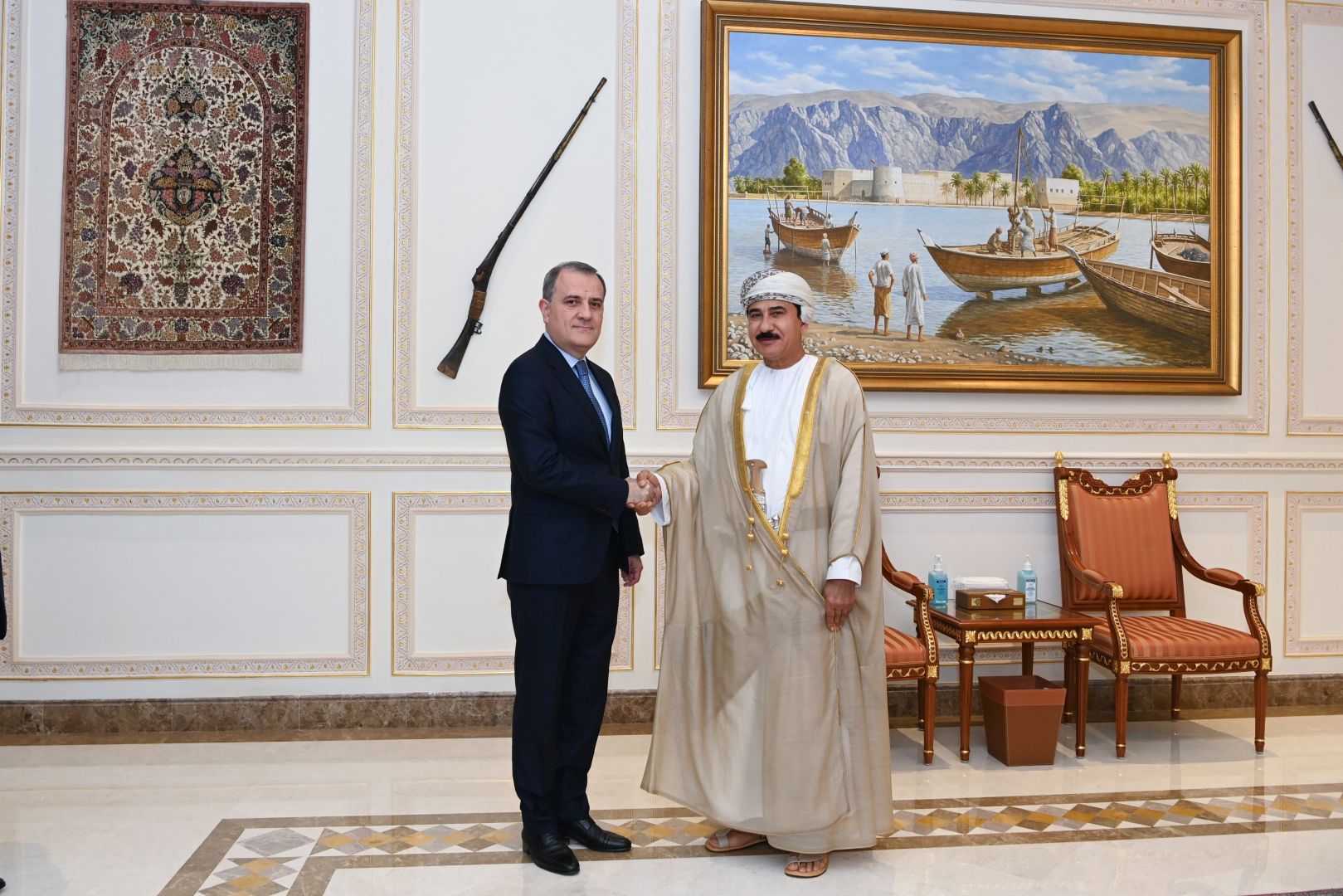 Azerbaijani Foreign Minister meets Omani counterpart to boost bilateral cooperation [PHOTOS]