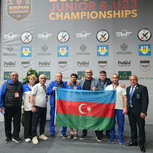 Tehran Mammadov wins silver at European Weightlifting Championship [PHOTOS]