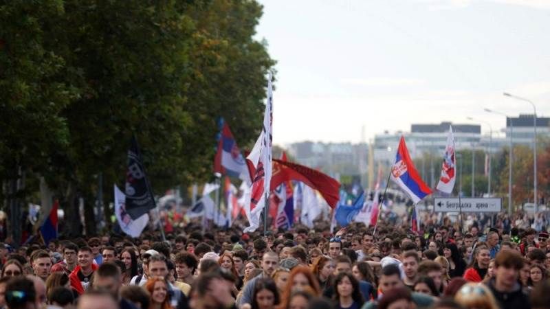 Serbians mark anniversary of deadly station collapse with mass protests