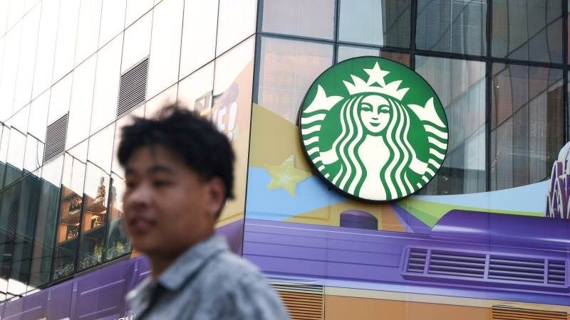 Starbucks offloads majority stake in China to Boyu