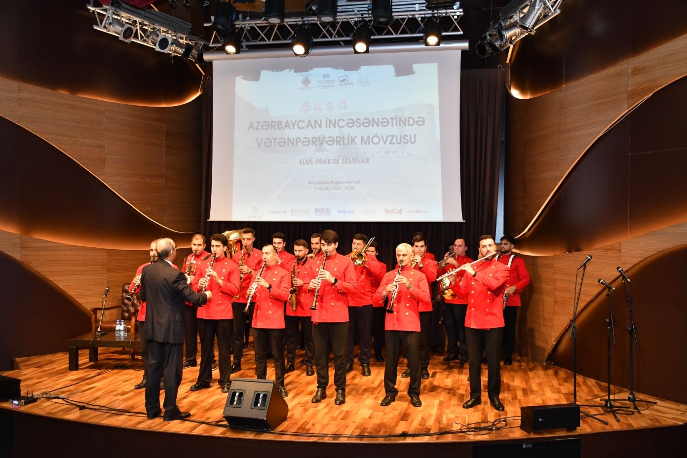 Int'l Mugham Center hosts seminar on 'Theme of Patriotism in Azerbaijani Art' [PHOTOS]