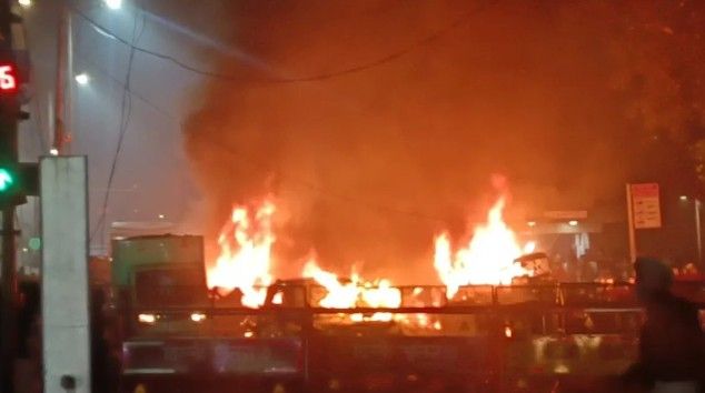 Deadly car blast at Delhi’s Red Fort claims 8 lives, injures 15