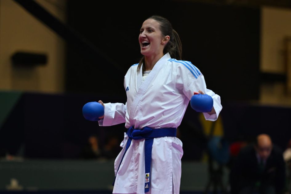 Female karateka fighter clinches gold at Islamic Solidarity Games [PHOTOS]