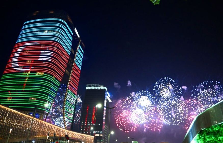 Fireworks display held in honor of heads of state participating in the 7th Consultative Meeting of Heads of State of Central Asia in Tashkent