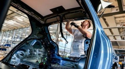 German factories face lower production prices in October