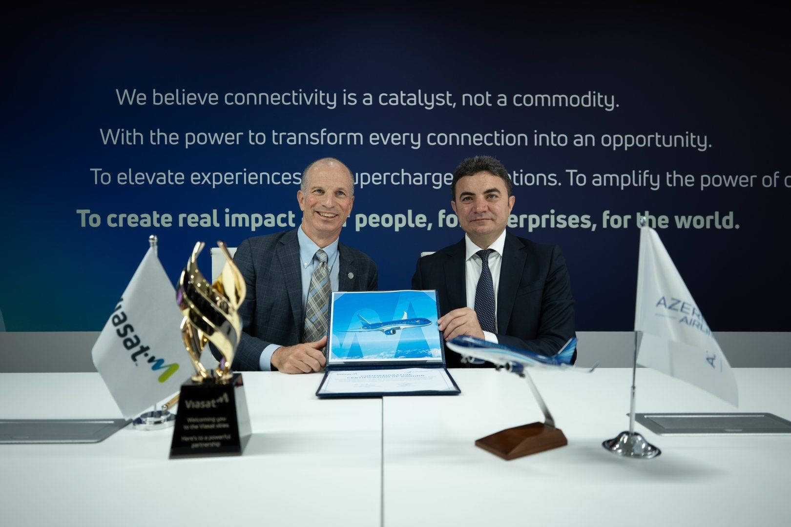 AZAL and Viasat sign agreement to equip aircraft with high-speed internet