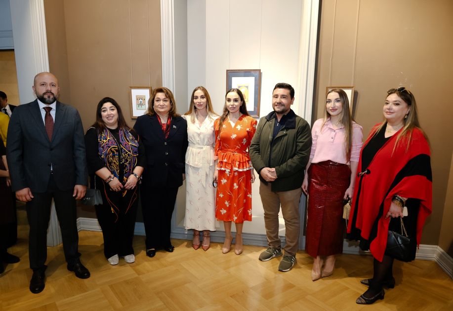 Baku hosts exhibition of Uzbek miniature master Jahangir Ashurov [PHOTOS]