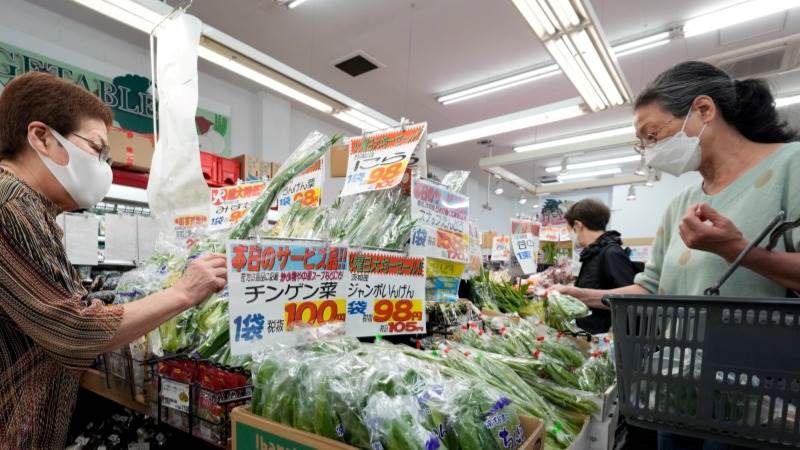 Japan's inflation rises in October