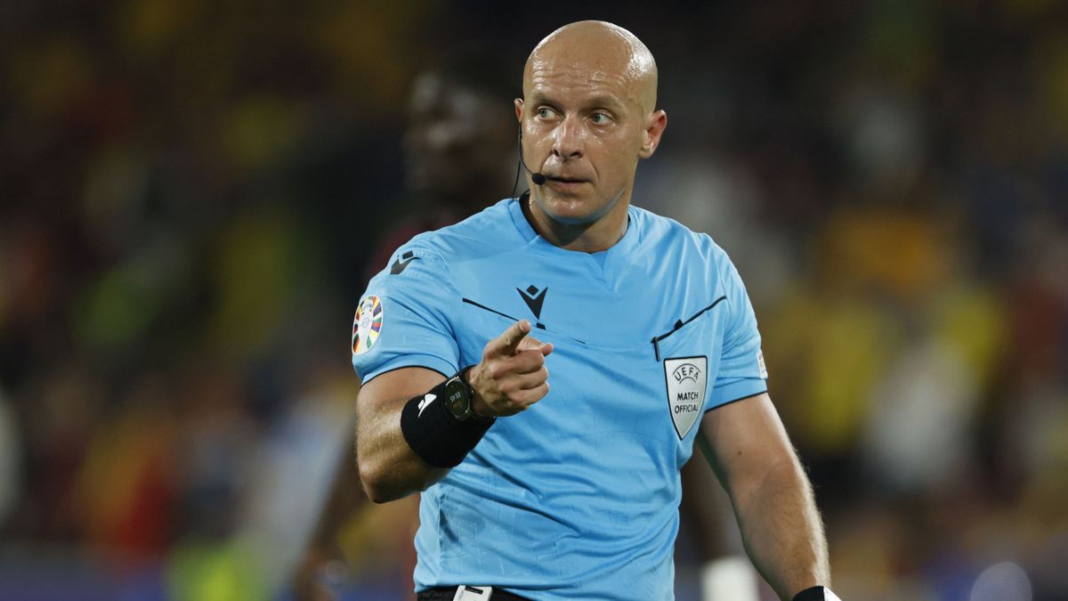 Szymon Marciniak to officiate Napoli-Qarabağ clash