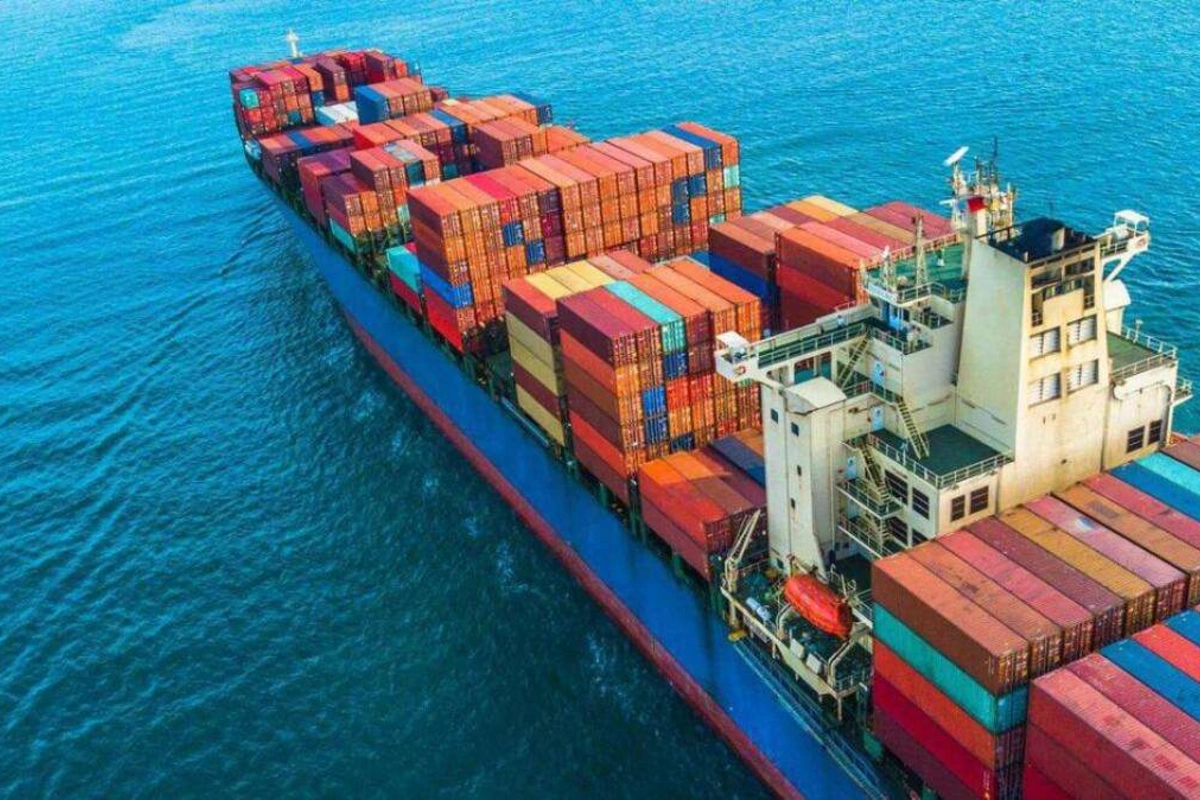 Kazakhstan to buy two ships to boost Caspian container traffic