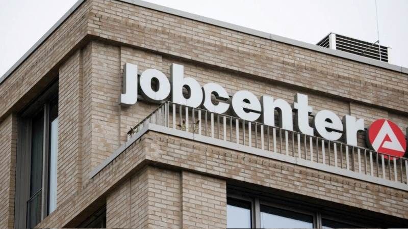 November sees stable job market in Germany