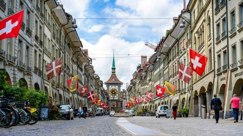 Swiss economy contracts 0.5% in Q3 as pharma and manufacturing weigh on growth