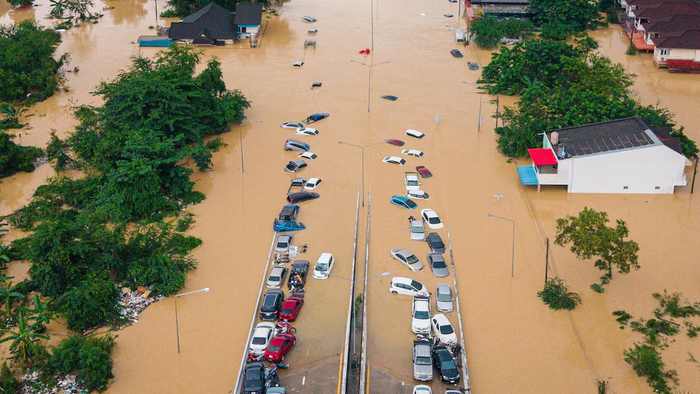 Flood toll in Southern Thailand rises to 162 amid ongoing rescue efforts
