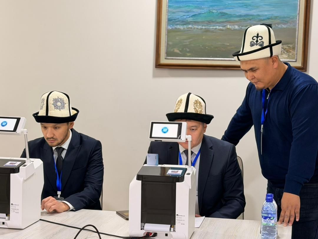 More than 518,000 citizens already voted in Kyrgyzstan's parliamentary elections