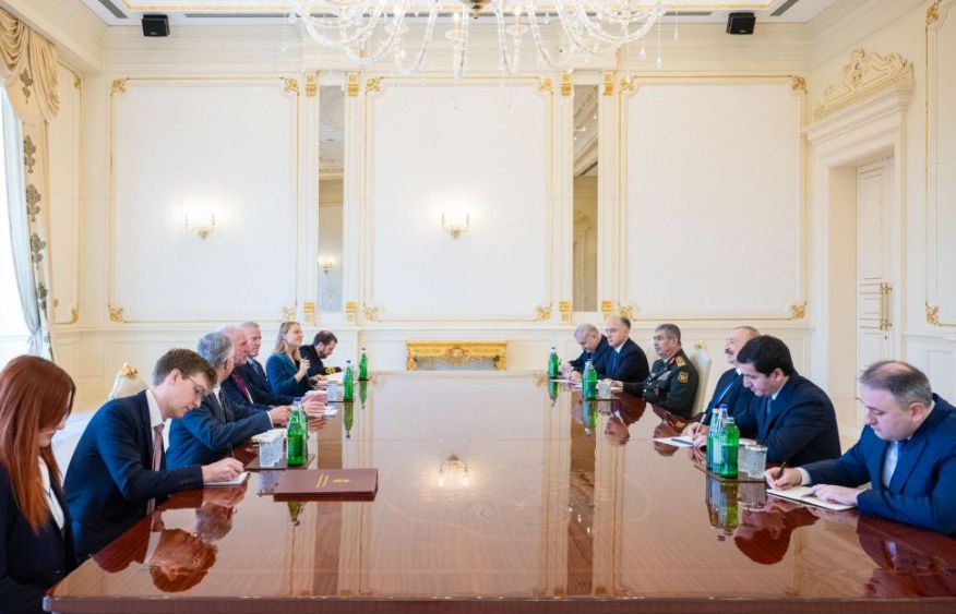 President Ilham Aliyev receives UK’s Minister of State for Defence [PHOTOS]