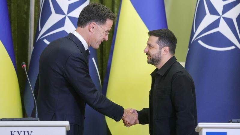 Zelensky informs Rutte of talks with US
