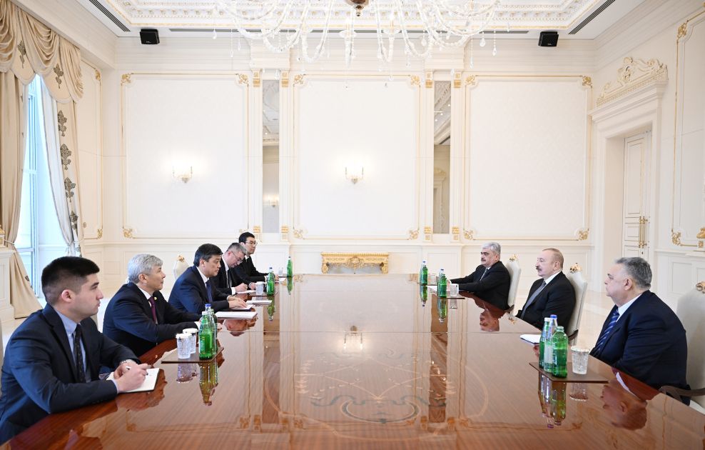 President Ilham Aliyev receives Kyrgyz delegation [PHOTOS/VIDEO]