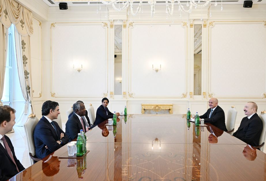 President Ilham Aliyev receives CEO of Global Infrastructure Partners