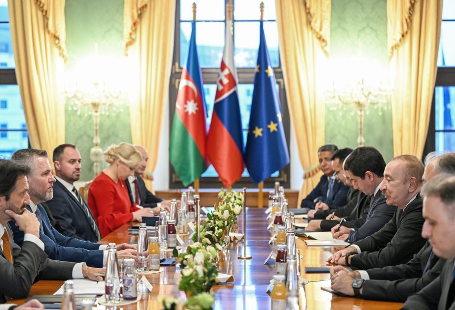 President of Azerbaijan Ilham Aliyev held expanded meeting with President of Slovakia in Bratislava