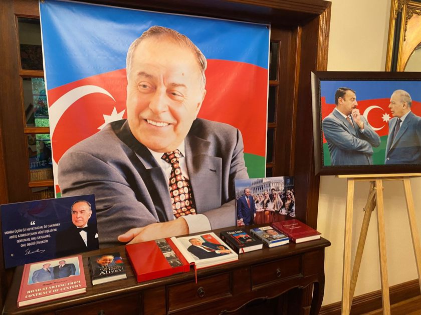 Baku’s Embassy in Pretoria honors National Leader Heydar Aliyev [PHOTOS]