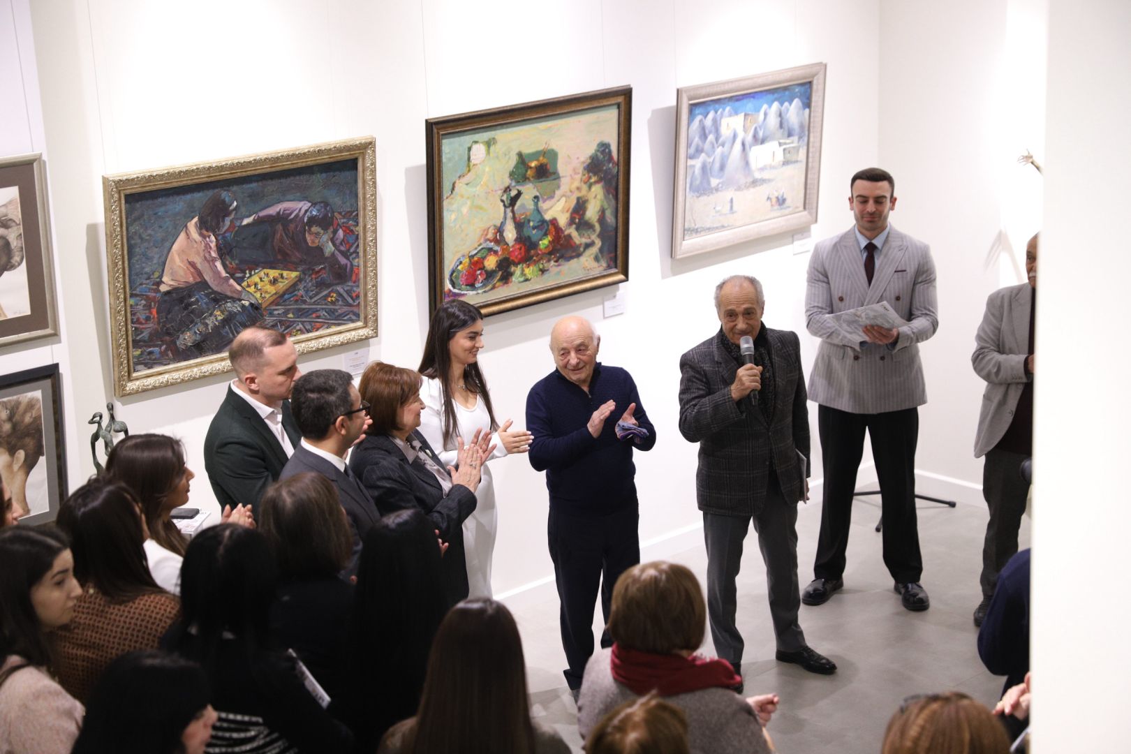 D’ART Gallery opens in Baku’s White City with inaugural “From Generation to Generation” exhibition [PHOTOS]